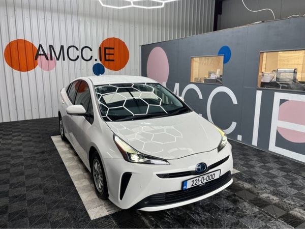 Toyota Prius Saloon, Petrol Hybrid, 2022, White