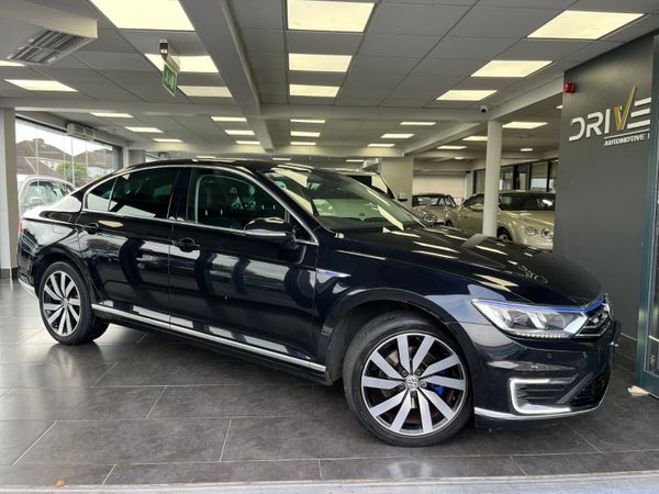 Volkswagen Passat Saloon, Petrol Plug-in Hybrid, 2018, Black