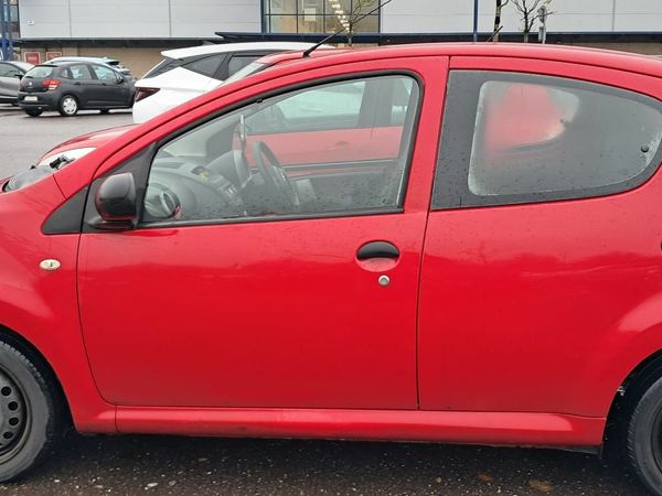 Citroen C1 Hatchback, Petrol, 2006, Red