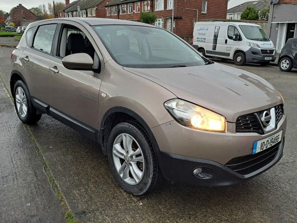 Nissan Qashqai Hatchback, Diesel, 2010, Brown