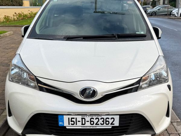 Toyota Vitz Hatchback, Petrol, 2015, White