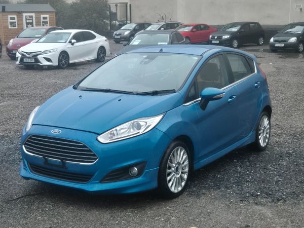 Ford Fiesta Hatchback, Petrol, 2016, Blue