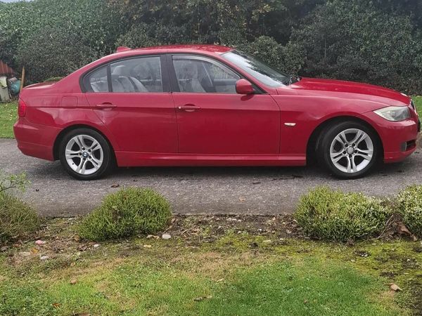 BMW 3-Series Saloon, Diesel, 2011, Red