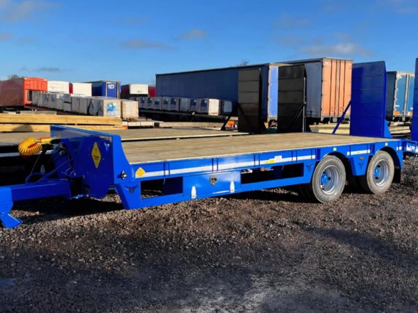 lowloader 19 ton trailer for sale in Co. Armagh for €123 on DoneDeal