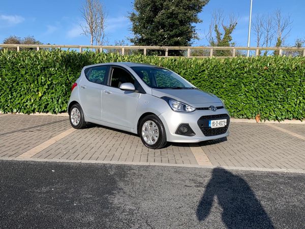 Hyundai i10 Hatchback, Petrol, 2015, Silver
