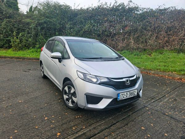 Honda Fit Hatchback, Petrol Hybrid, 2017, Silver