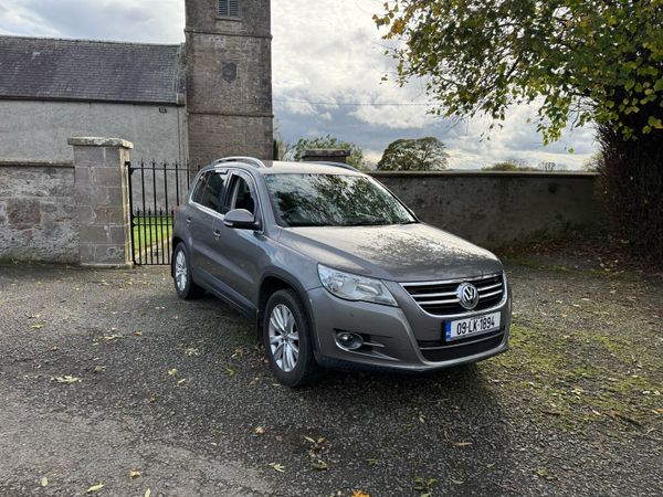 Volkswagen Tiguan SUV, Diesel, 2009, Grey