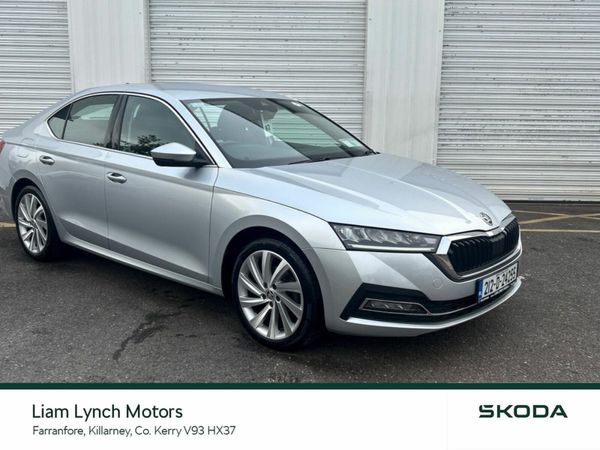 Skoda Octavia Saloon, Diesel, 2021, Grey