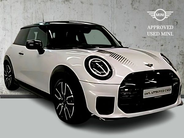 Mini Cooper Hatchback, Petrol, 2025, White