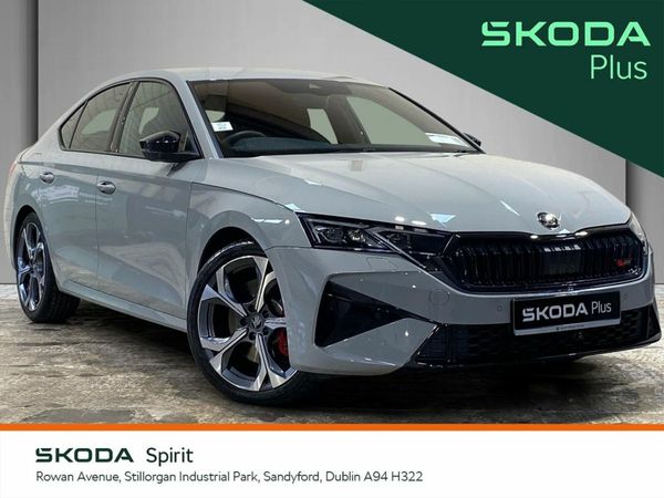 Skoda Octavia Saloon, Petrol, 2025, Grey