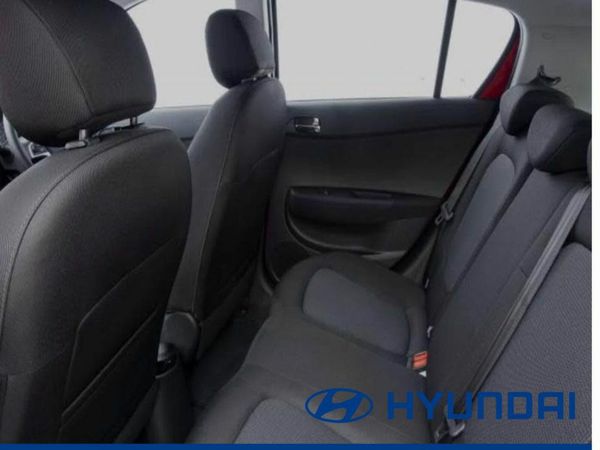 Hyundai i20 Hatchback, Petrol, 2012, Silver