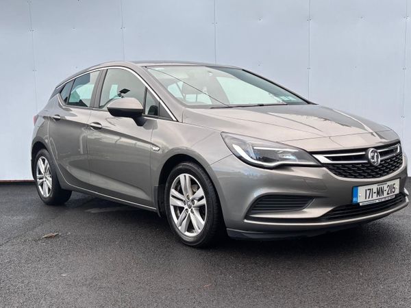 Vauxhall Astra Hatchback, Diesel, 2017, Grey