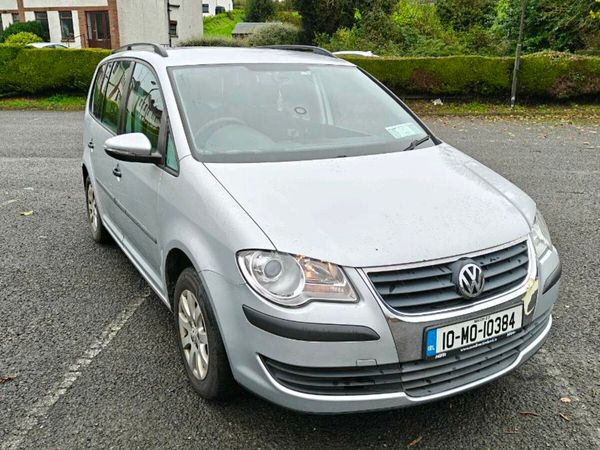 Volkswagen Touran MPV, Diesel, 2010, Silver