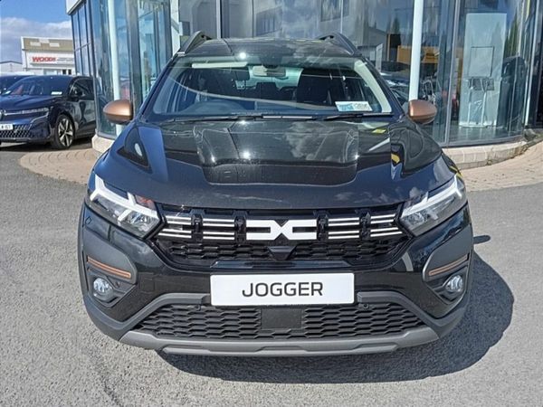 Dacia Jogger MPV, Petrol, 2023, Grey