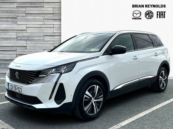 Peugeot 5008 MPV, Petrol, 2022, White
