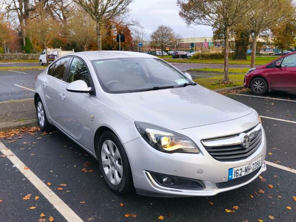 Vauxhall Insignia Hatchback, Diesel, 2016, Silver