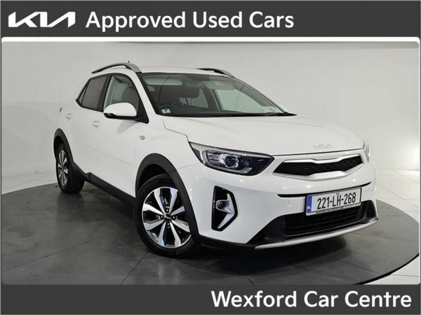 Kia Stonic SUV, Petrol, 2022, White