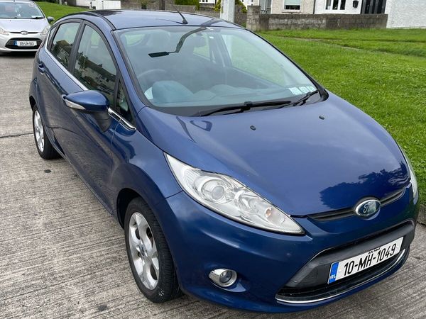 Ford Fiesta Hatchback, Diesel, 2010, Blue