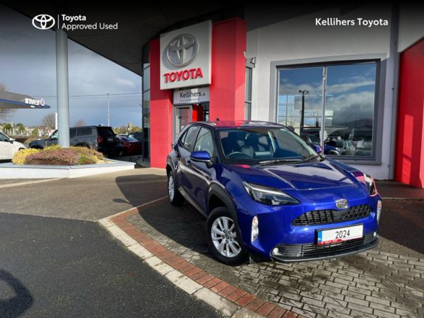 Toyota Yaris Cross Hatchback, Petrol Hybrid, 2024, Blue