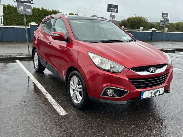 Hyundai ix35 SUV, Diesel, 2011, Red