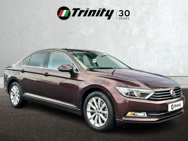 Volkswagen Passat Saloon, Diesel, 2018, Red