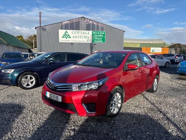 Toyota Corolla Saloon, Petrol, 2015, Red