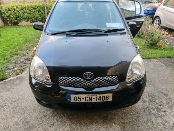 Toyota Yaris Hatchback, Petrol, 2005, Black