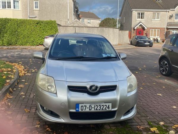 Toyota Auris Hatchback, Petrol, 2007, Silver
