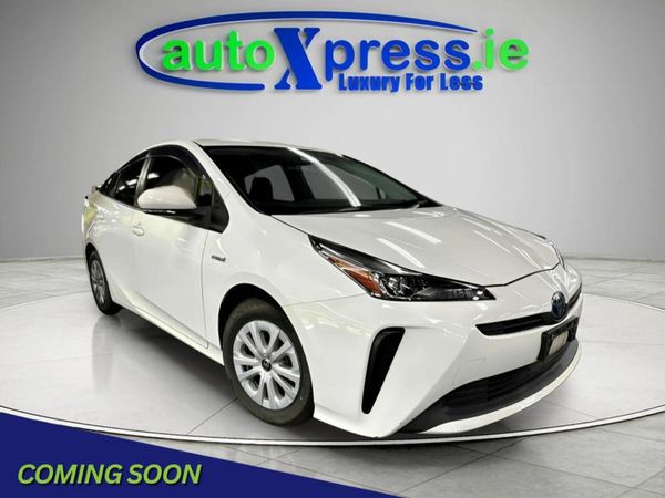 Toyota Prius Hatchback, Petrol Hybrid, 2019, White