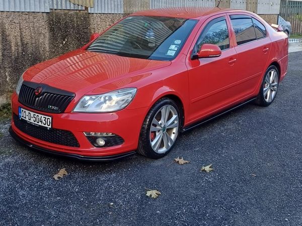 Skoda Octavia Hatchback, Diesel, 2011, Red