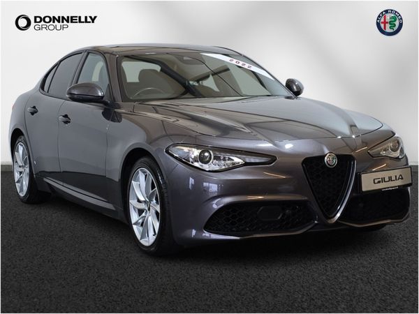 Alfa Romeo Giulia Saloon, Petrol, 2022, Grey