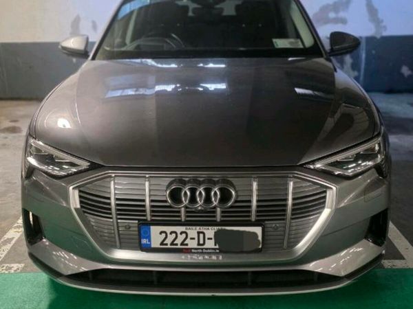 Audi e-tron Estate/Jeep, Electric, 2022, Grey