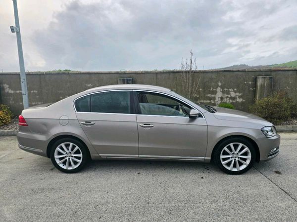 Volkswagen Passat Saloon, Diesel, 2014, Brown