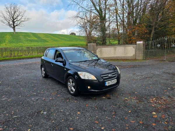Kia Ceed Hatchback, Petrol, 2008, Black