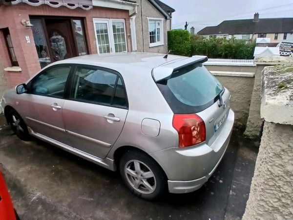 Toyota Corolla Hatchback, Petrol, 2007, Silver