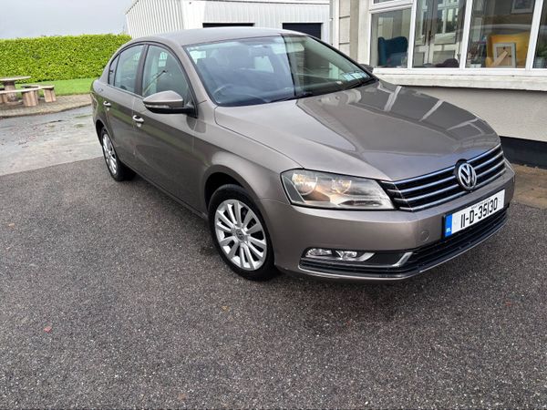 Volkswagen Passat Saloon, Diesel, 2011, Brown