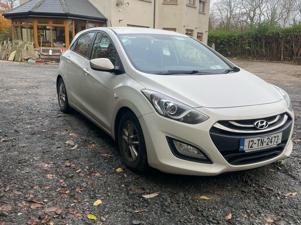 Hyundai i30 Hatchback, Diesel, 2012, White