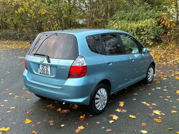 Honda Fit Hatchback, Petrol, 2005, Blue