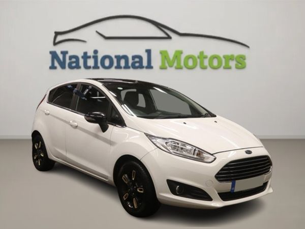 Ford Fiesta Hatchback, Petrol, 2016, White