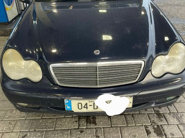 Mercedes-Benz C-Class Saloon, Petrol, 2004, Blue