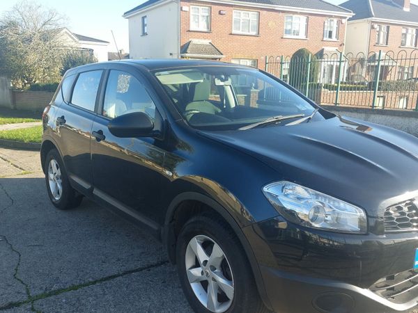 Nissan Qashqai Hatchback, Diesel, 2011, Black
