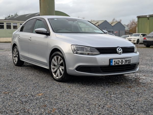 Volkswagen Jetta Saloon, Diesel, 2014, Silver