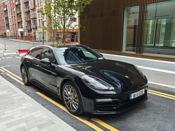 Porsche Panamera Estate, Petrol Plug-in Hybrid, 2018, Black