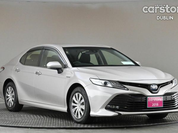Toyota Camry Saloon, Petrol Hybrid, 2018, Silver