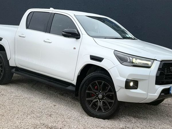 Toyota Hilux Pick Up, Diesel, 2024, White