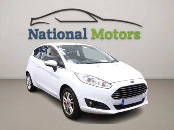 Ford Fiesta Hatchback, Petrol, 2015, White