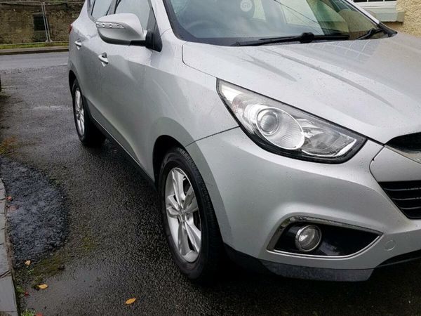 Hyundai ix35 SUV, Diesel, 2012, Silver