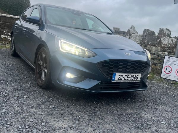 Ford Focus Hatchback, Petrol Hybrid, 2021, Blue