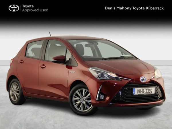 Toyota Yaris Hatchback, Petrol Hybrid, 2019, Red
