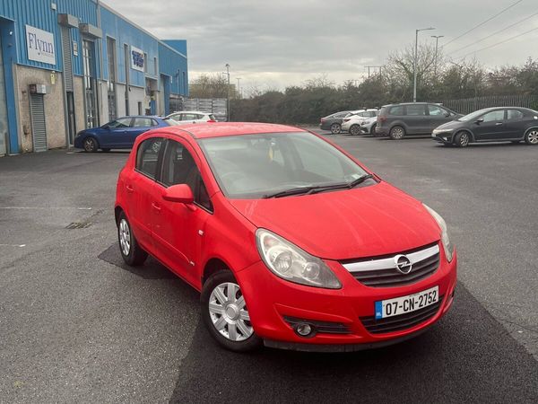 Opel Corsa Hatchback, Petrol, 2007, Red